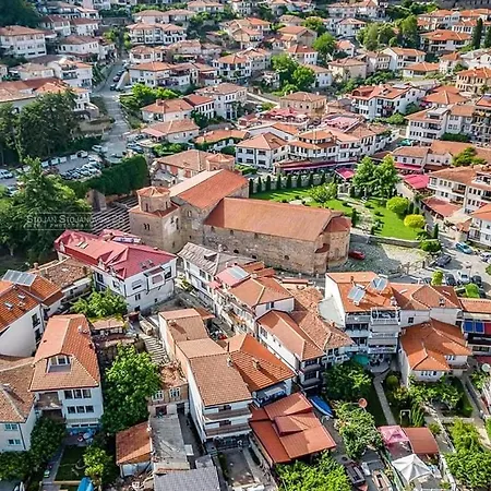 Stefano - Center,